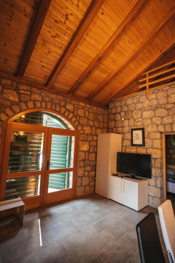 River Huts Zrmanja Obrovac Kültér fotó