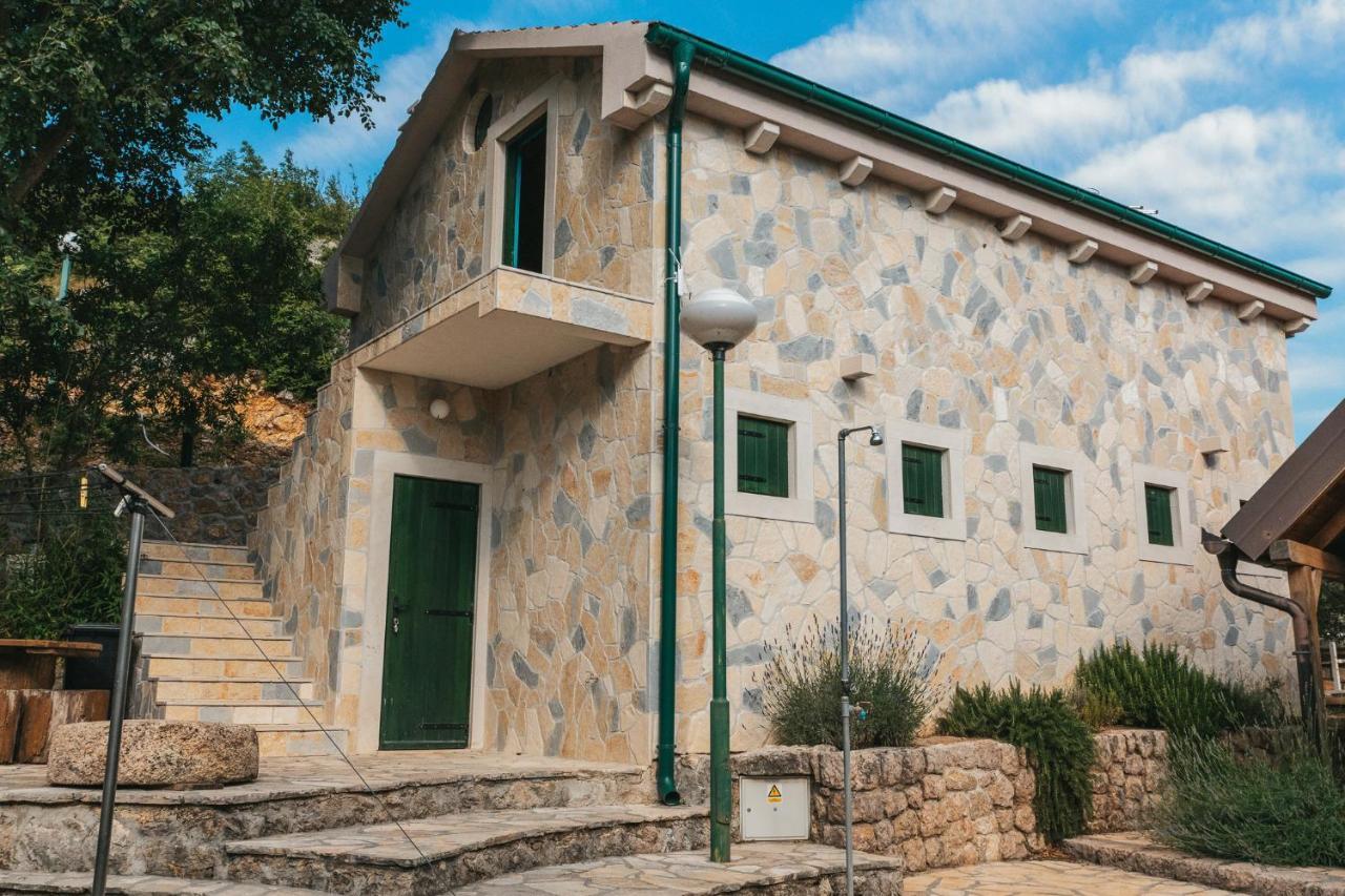 River Huts Zrmanja Obrovac Kültér fotó